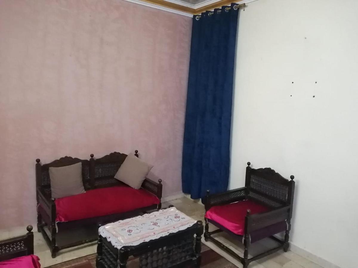 شقه سكنيه بجوار الاهرامات *